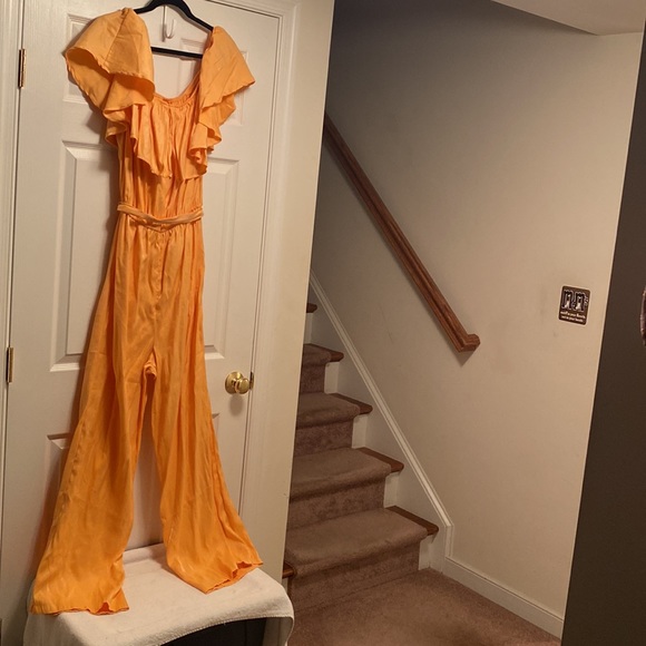 NWOT Ashley Stewart Gold Wide Leg Jumpsuit…size 16 - Picture 2 of 4